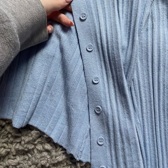 Garage button up - Picture 3 of 4